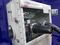 グローブボックス